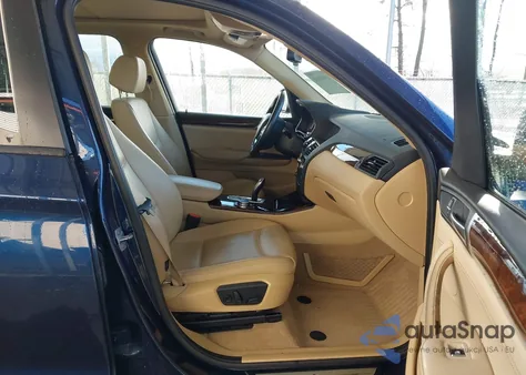 2016 BMW X3 xDrive28I z USA, uszkodzony, nr VIN 5UXWX9C57G0D91872